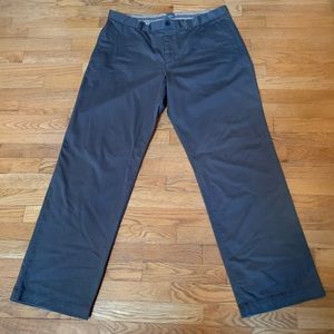 Mens Gap Relaxed Fit Khakis 38x34 , Excellent Condition 100% Cotton, Brown